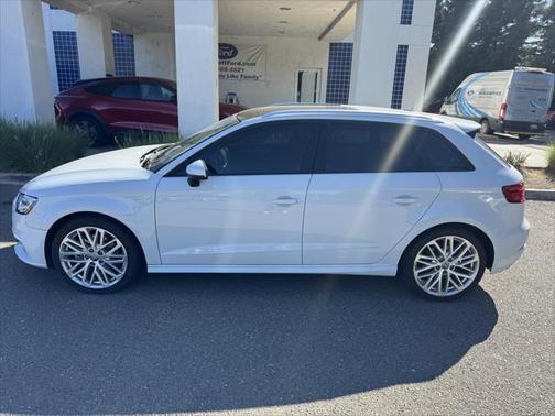 2018 Audi A3 e-tron 1.4T Premium