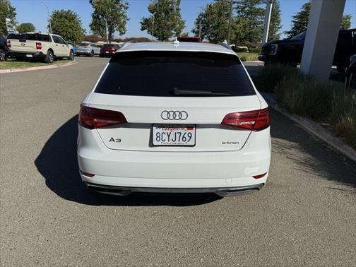 2018 Audi A3 e-tron 1.4T Premium