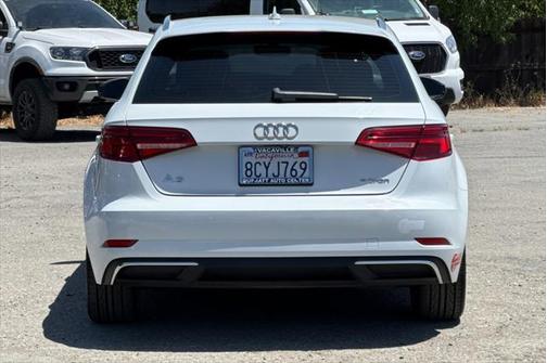 2018 Audi A3 e-tron 1.4T Premium