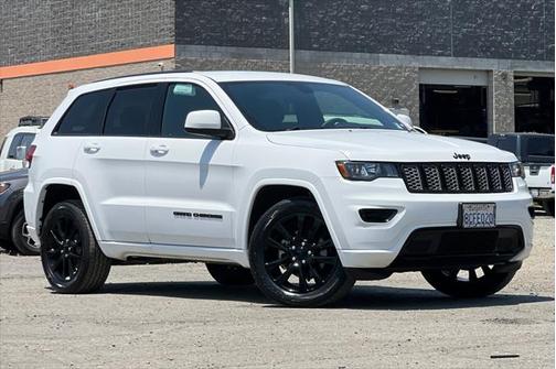 2018 Jeep Grand Cherokee Altitude