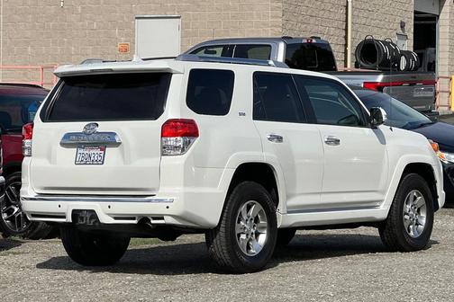 2013 Toyota 4Runner SR5