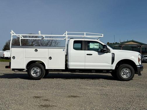 Oxford White 2026 Ford F-250 XL