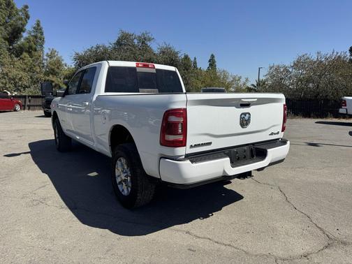 2024 RAM 2500 Laramie Crew Cab 4x4 6'4' Box