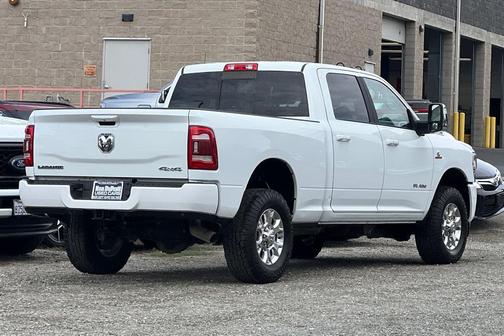 2024 RAM 2500 Laramie Crew Cab 4x4 6'4' Box