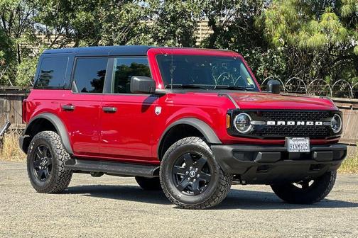 Ruby Red Metallic Tinted Clearcoat 2025 Ford Bronco Big Bend