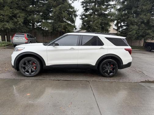 2024 Ford Explorer ST