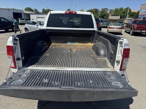 2019 RAM 2500 Big Horn Crew Cab 4x4 6'4' Box