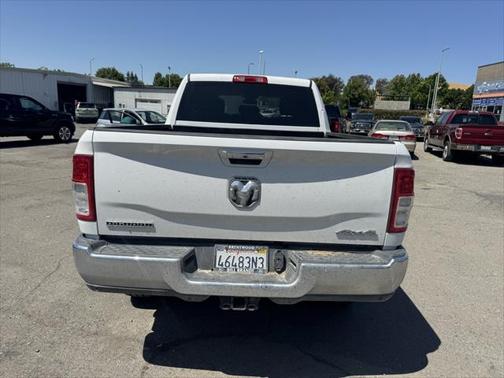 2019 RAM 2500 Big Horn Crew Cab 4x4 6'4' Box