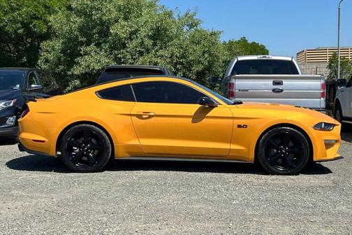 Cyber Orange Metallic Tricoat 2022 Ford Mustang GT Premium