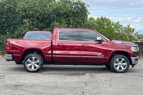 Delmonico Red Pearlcoat 2021 RAM 1500 Limited
