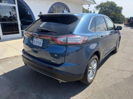 Blue Metallic 2018 Ford Edge SEL