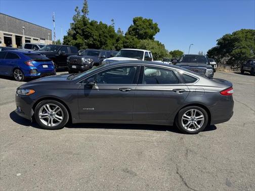 2016 Ford Fusion Hybrid Titanium