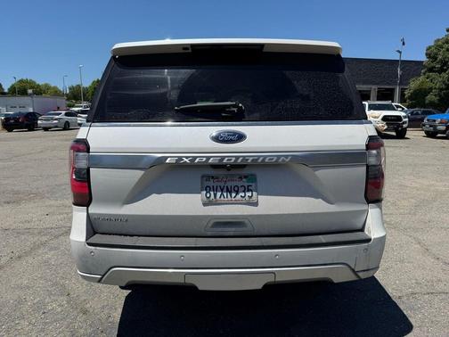 White Platinum Metallic Tri-Coat 2019 Ford Expedition Platinum