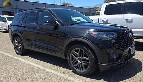 Black Metallic 2025 Ford Explorer ST