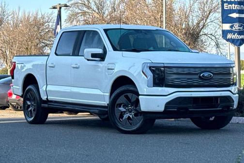 2023 Ford F-150 Lightning LARIAT
