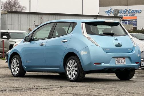 2015 Nissan Leaf S