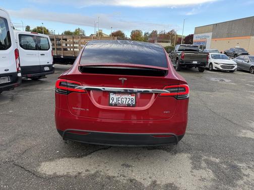 2018 Tesla Model X 75D