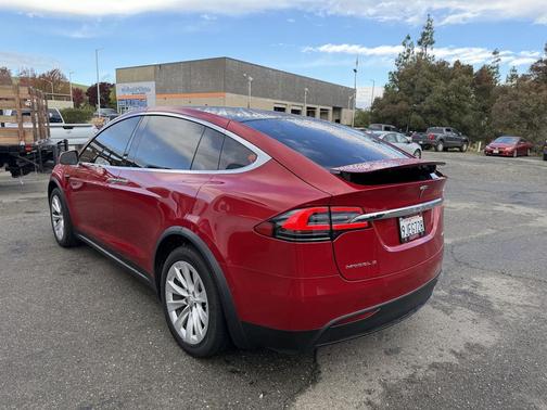 2018 Tesla Model X 75D