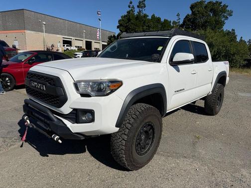 Super White 2019 Toyota Tacoma TRD Off Road