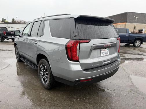 2024 GMC Yukon 4WD AT4