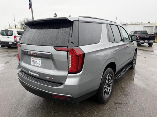 2024 GMC Yukon 4WD AT4