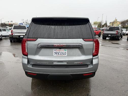 2024 GMC Yukon 4WD AT4