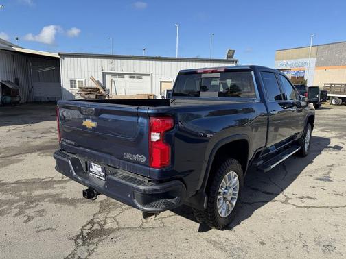 2022 Chevrolet Silverado 3500 High Country