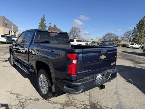 2022 Chevrolet Silverado 3500 High Country