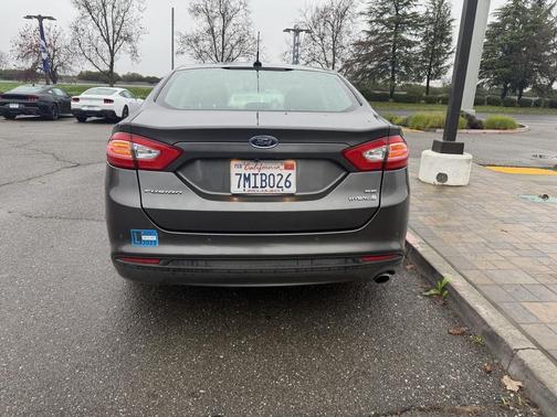 2016 Ford Fusion Hybrid SE