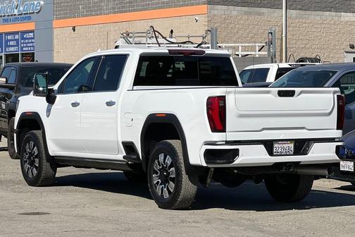 2024 GMC Sierra 2500 Denali