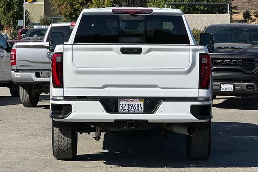 2024 GMC Sierra 2500 Denali