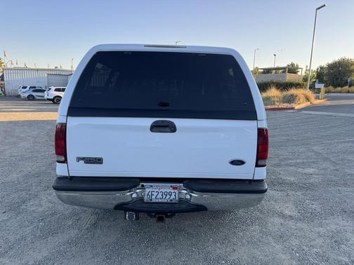 2000 Ford F-250 Lariat