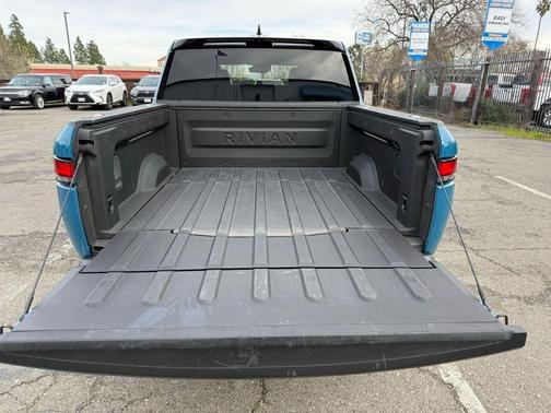 2023 Rivian R1T Adventure Quad Motor Large Pack