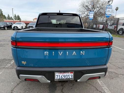 2023 Rivian R1T Adventure Quad Motor Large Pack