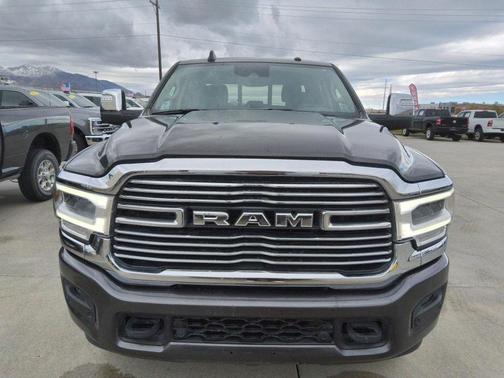 2024 RAM 2500 Laramie Crew Cab 4x4 6'4' Box