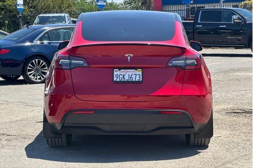 2023 Tesla Model Y Long Range Dual Motor All-Wheel Drive