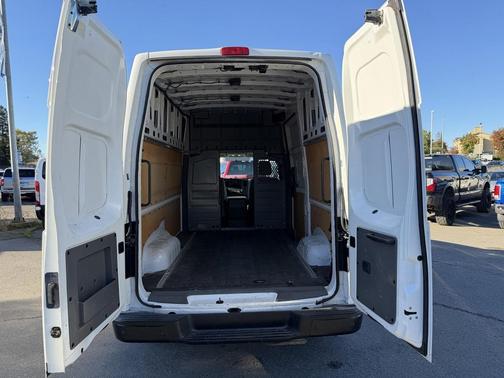 2020 Nissan NV Cargo NV2500 HD SV V6