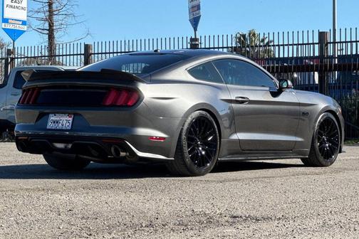 2017 Ford Mustang GT Premium