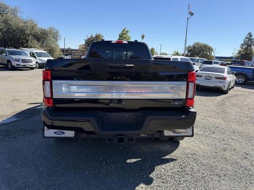 2022 Ford F-450 Platinum