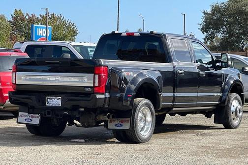 2022 Ford F-450 Platinum