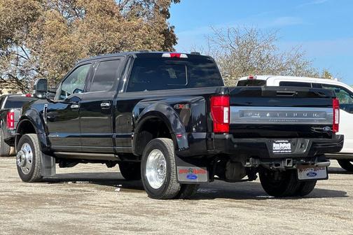 2022 Ford F-450 Platinum