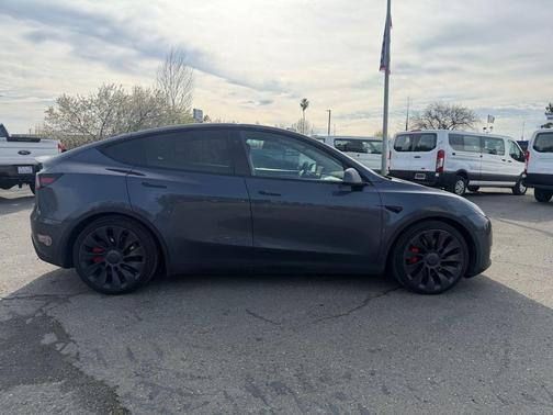 2023 Tesla Model Y Performance Dual Motor All-Wheel Drive