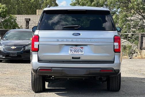 Silver Metallic 2024 Ford Expedition XLT