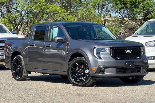 2025 Ford Maverick Lobo