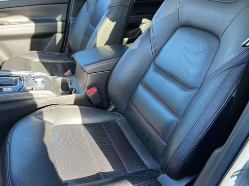 2021 Mazda CX-5 Carbon Edition