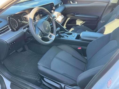 2021 Kia K5 LXS