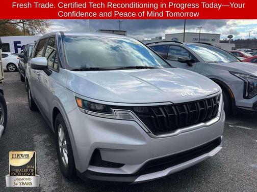 2023 Kia Carnival LX