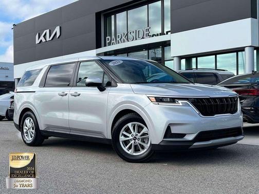 2023 Kia Carnival LX