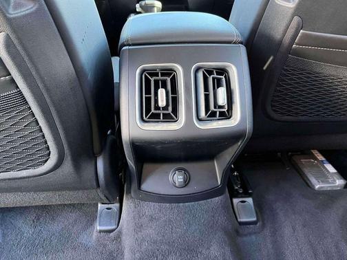 2025 Kia Sorento X-Line EX