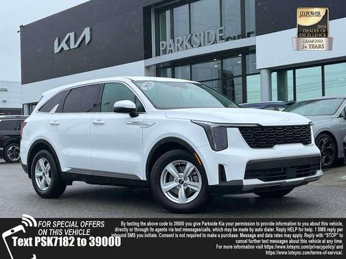 White Pearl 2025 Kia Sorento LX